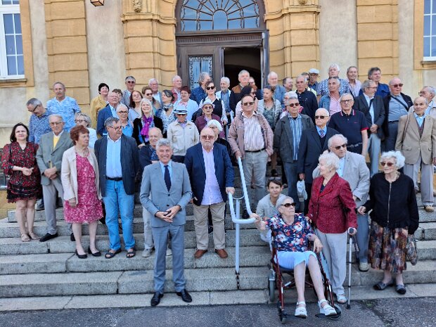 Sur les marches